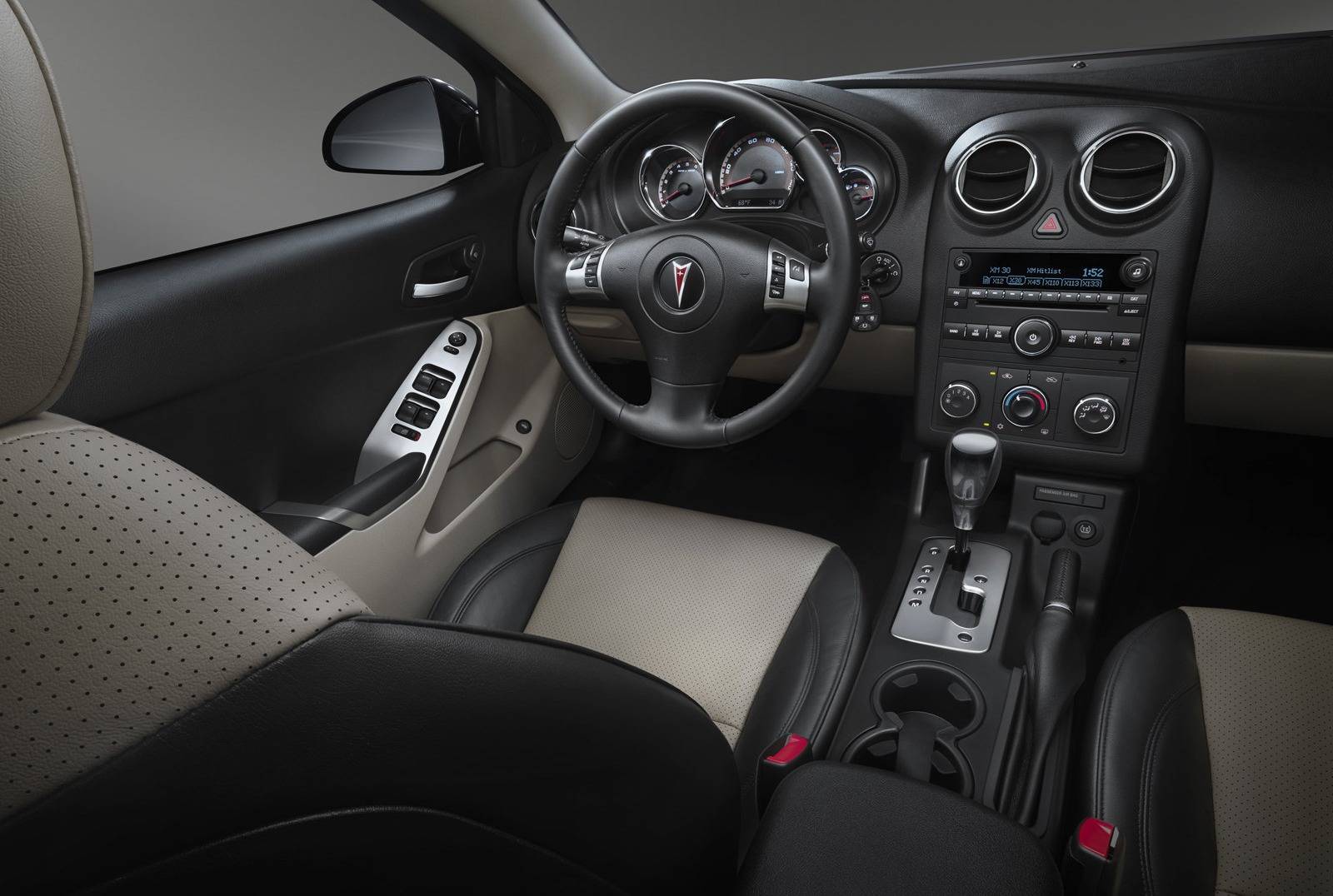 pontiac-g6-interior