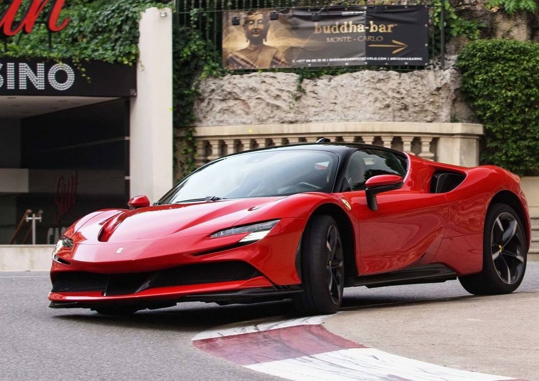 Ferrari SF90 Stradale