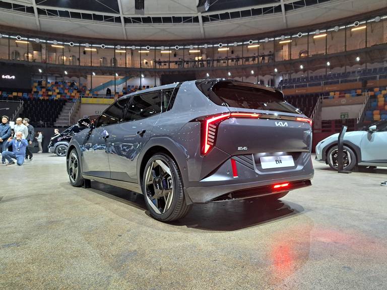 kia-ev4-2025-deelt-veel-met-ev3-maar-niet-alles-2025-05