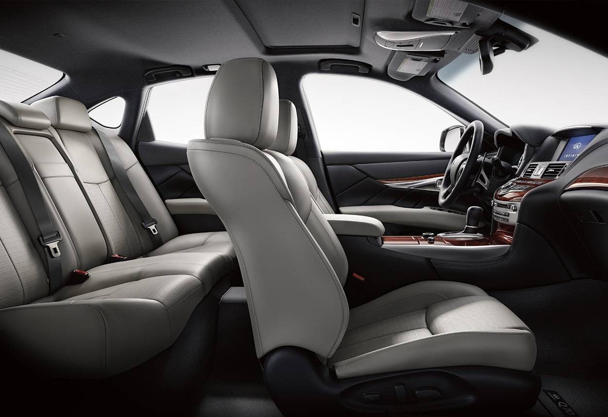 infiniti-q70-seats