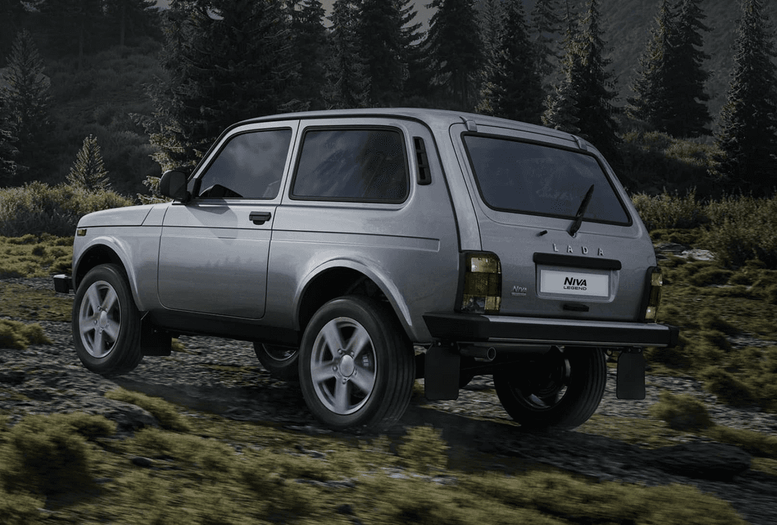 lada-niva-back