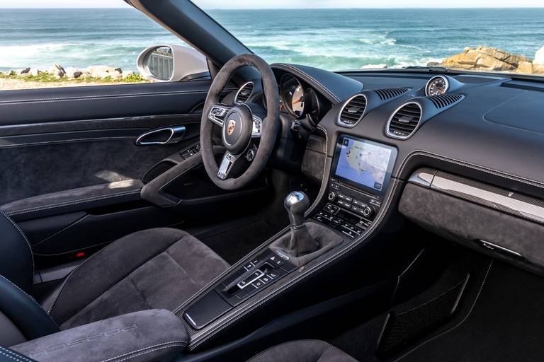 Porsche-718-GTS-40-Boxster-Interieur