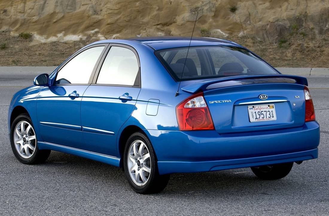 5Ipy18Q18SzmwKnx3UbWWH-c9859d990967cf3ffad5905bb1b2074a-Kia-Spectra-2006-1280-03-1100