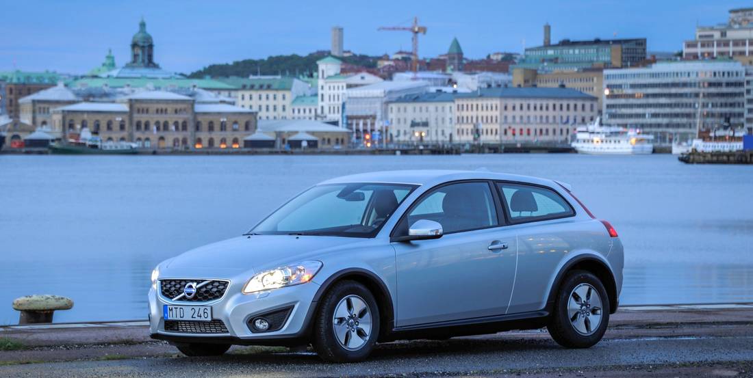 volvo-c30-side