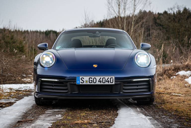 Porsche-911-Carrera-S-Schalter-2021-Front