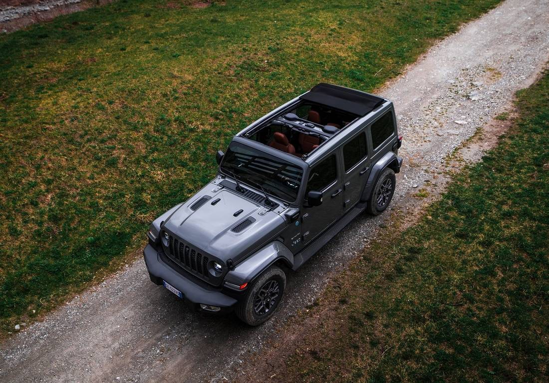 jeep-wrangler-cabrio-front