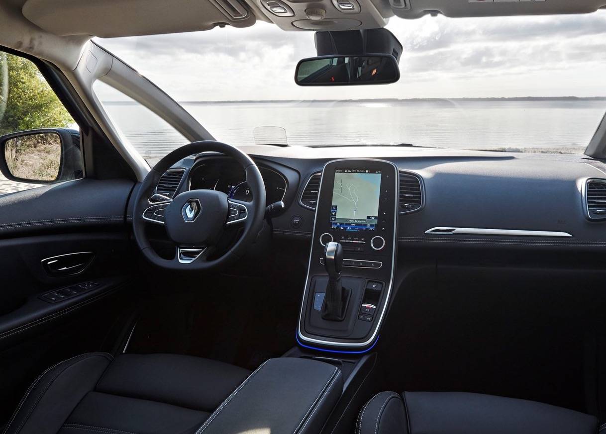 Renault-Grand-Scenic-Interior