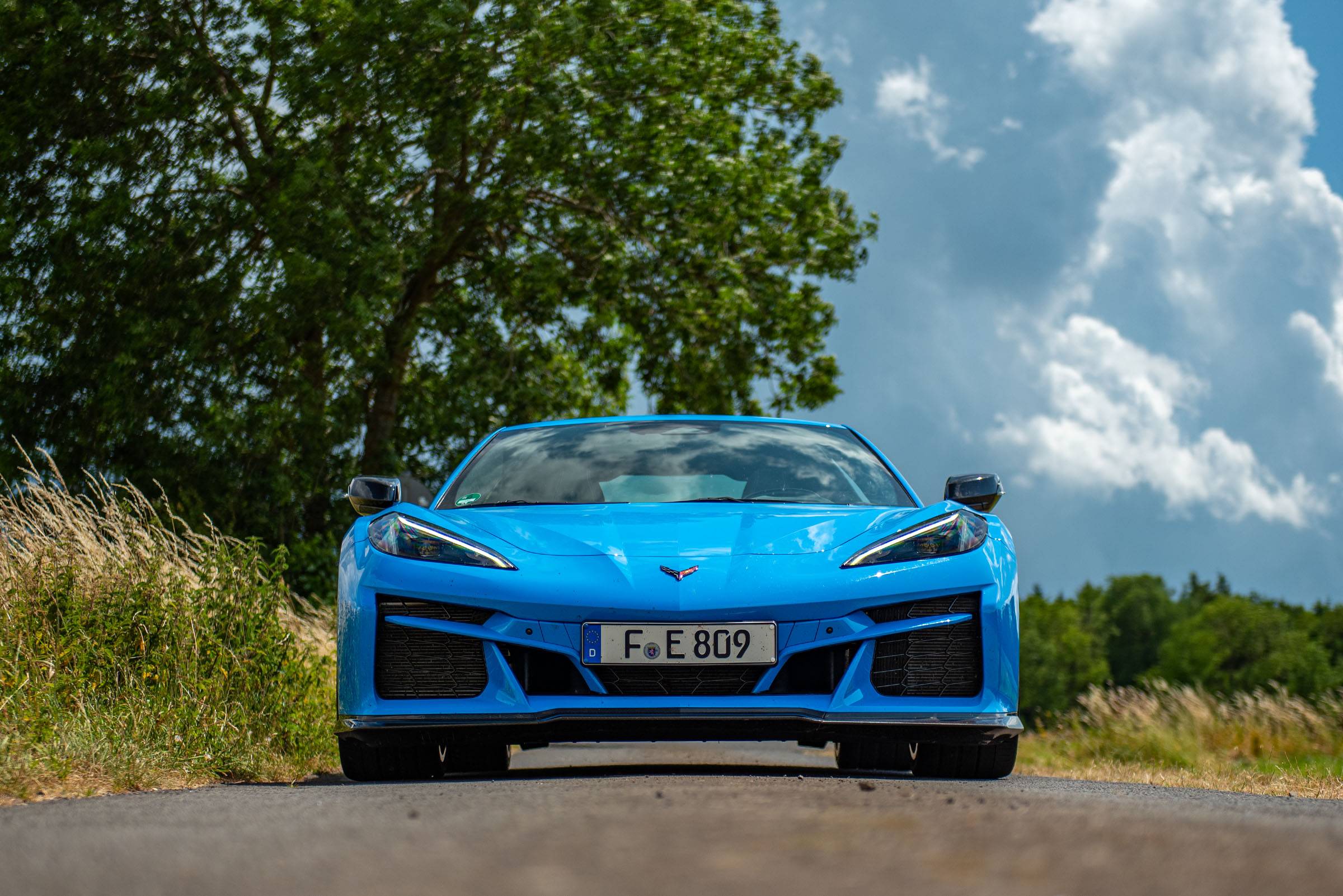 Chevrolet Corvette C8 E-Ray - Front