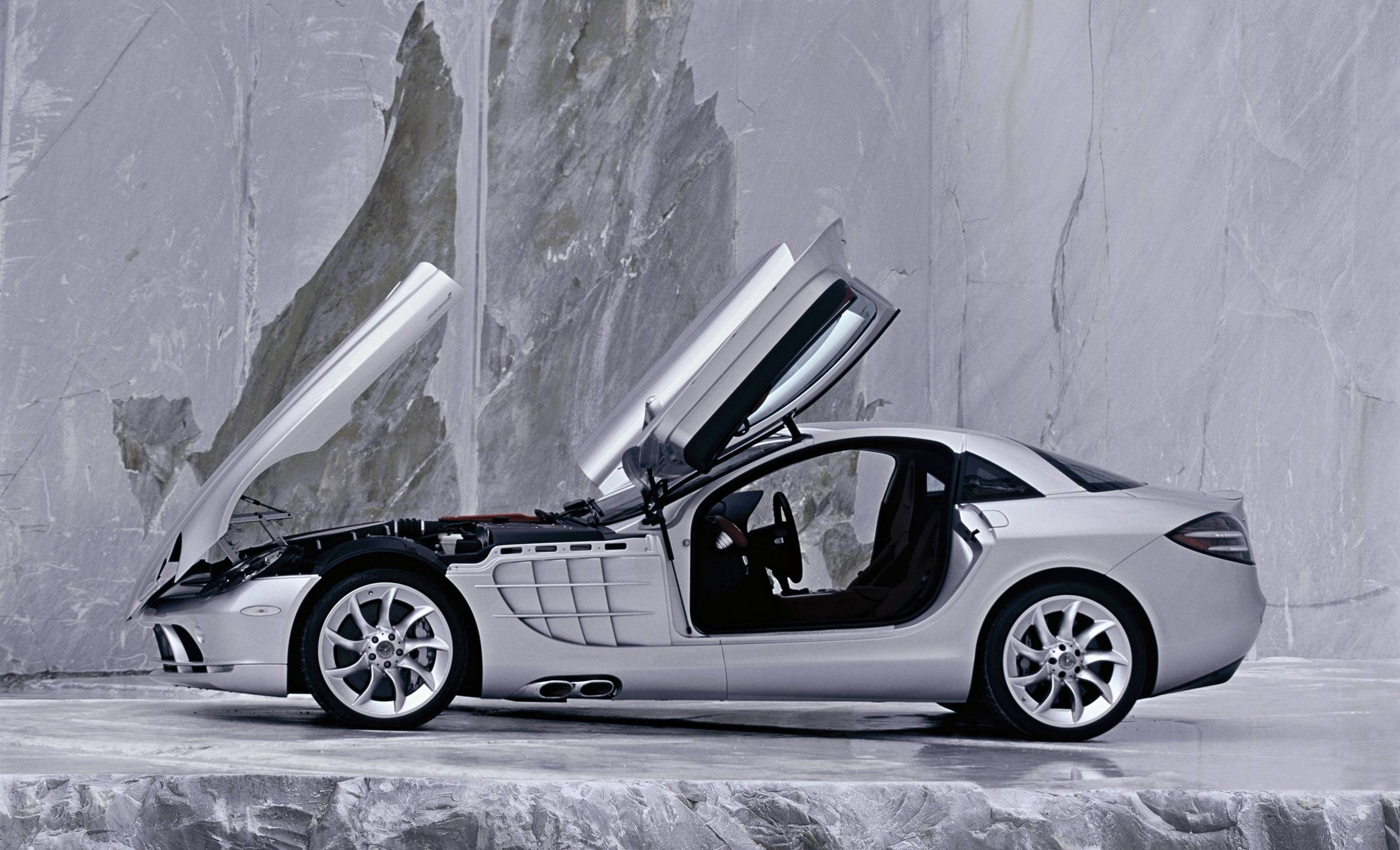 Mercedes-Benz SLR Mc-Laren Interieur 2