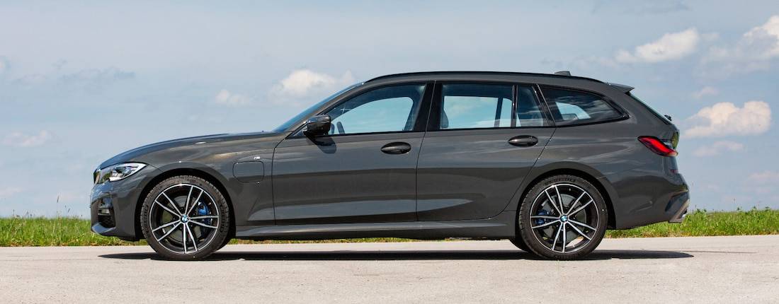 bmw-330e-touring-l-05.jpg