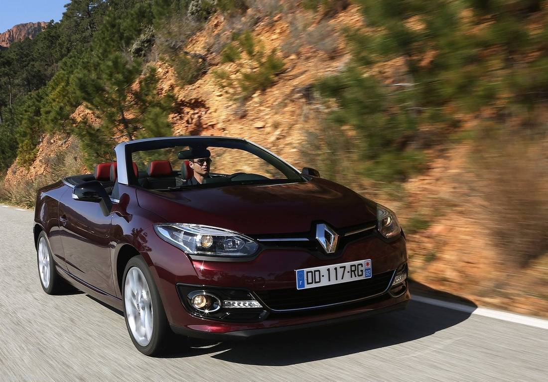 renault-megane-cabrio-iii-red-overview