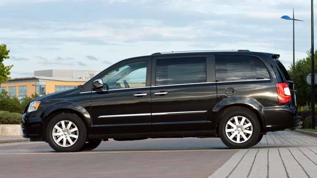 chrysler-grand-voyager-m-02
