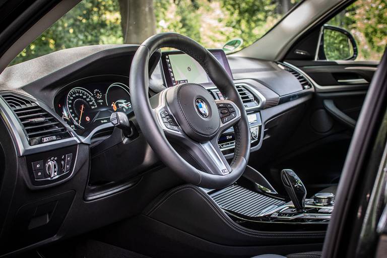 BMW-X4-Interior