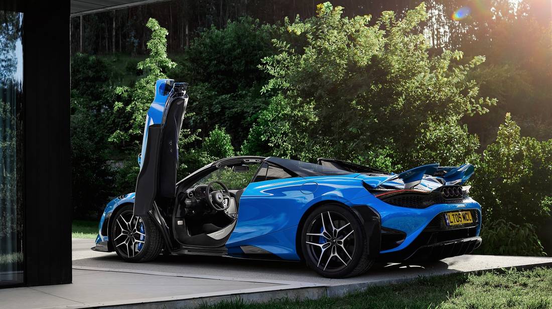 McLaren-765LT-spider-blau-heck