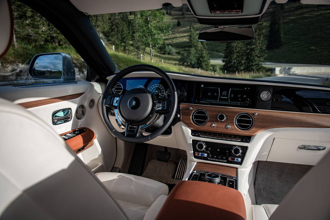 Rolls Royce Ghost Cockpit