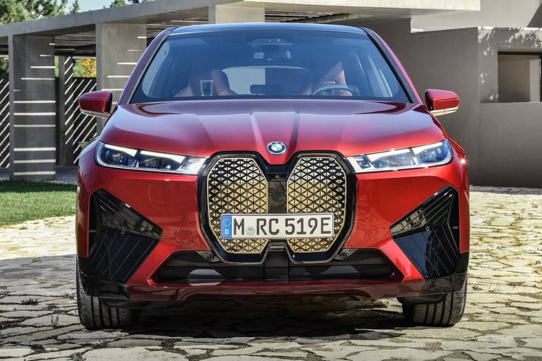 BMW-iX-2021-Front-Red
