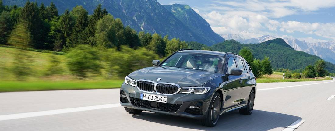 bmw-330e-touring-l-04