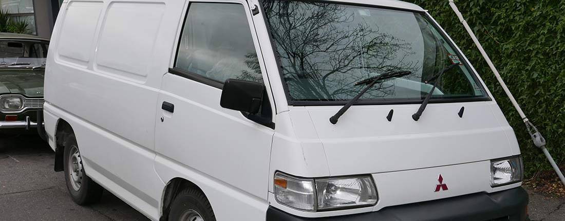 3J0K9ZlCrP89KvnjslsTJc-52473ec1cde9bd18ce5b5bcd9ce55430-mitsubishi-delica-l-01-1100