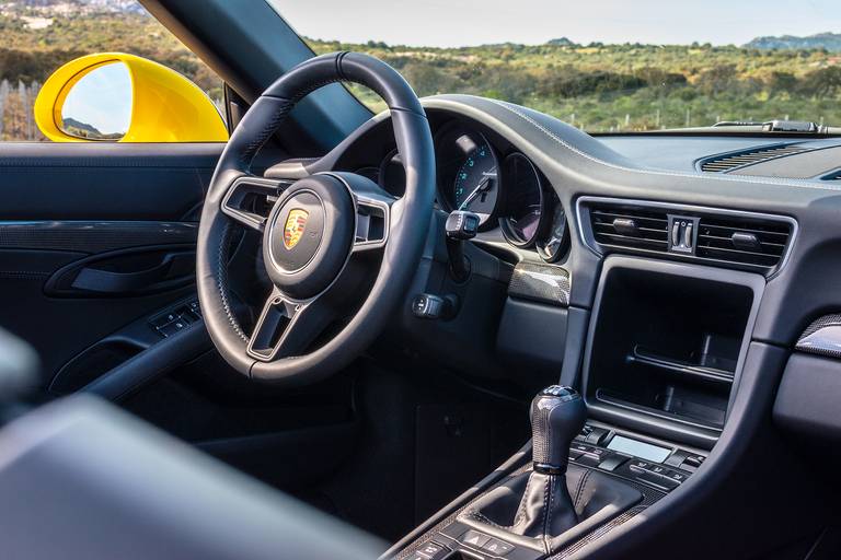 Porsche-Speedster-interior