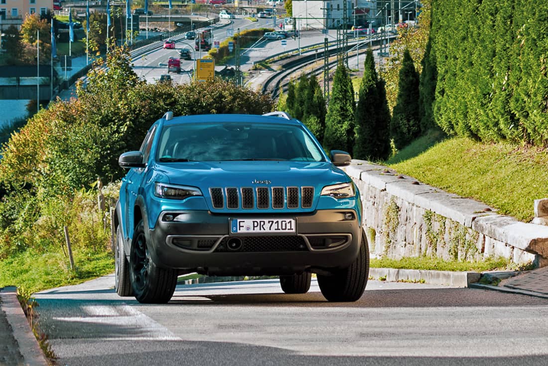 Jeep Cherokee Trailhawk-15-2