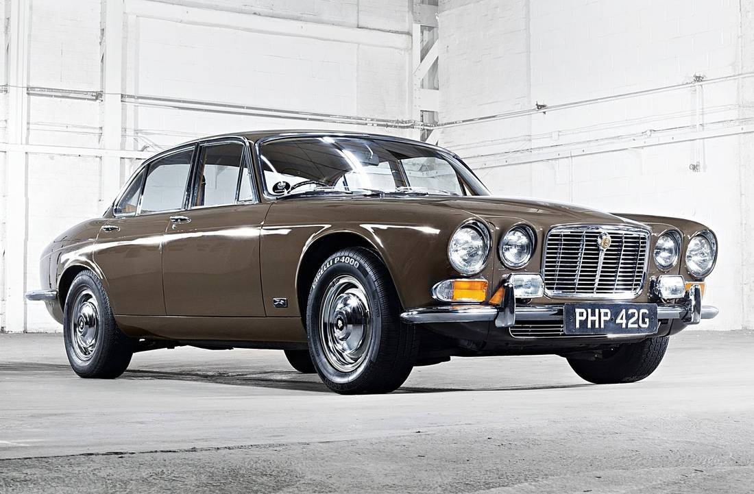 4xUMIQhh4g1BdYw6cC34K3-73e2ee5ddbe8b5457b09944b75701468-jaguar-xj6-sovereign-side-1100
