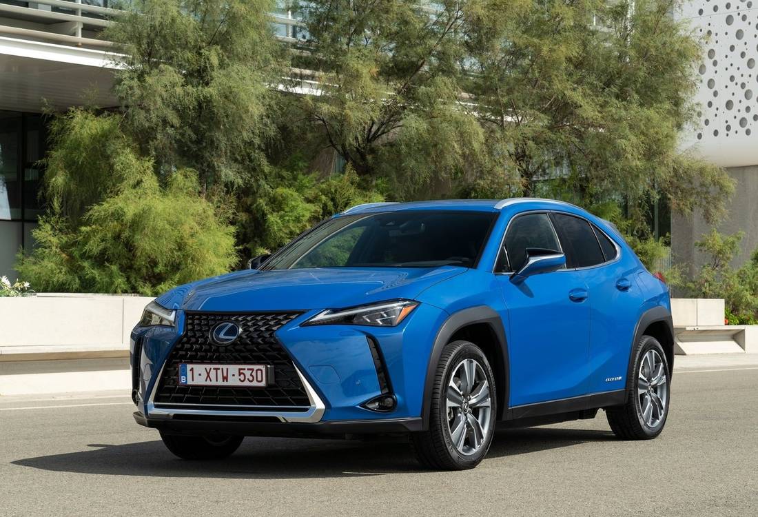 lexus-ux-front