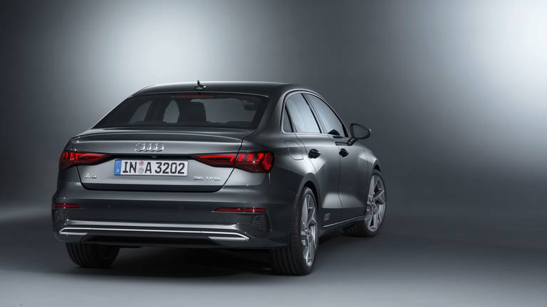 Audi A3 Limousine 2020 Heck links Studio