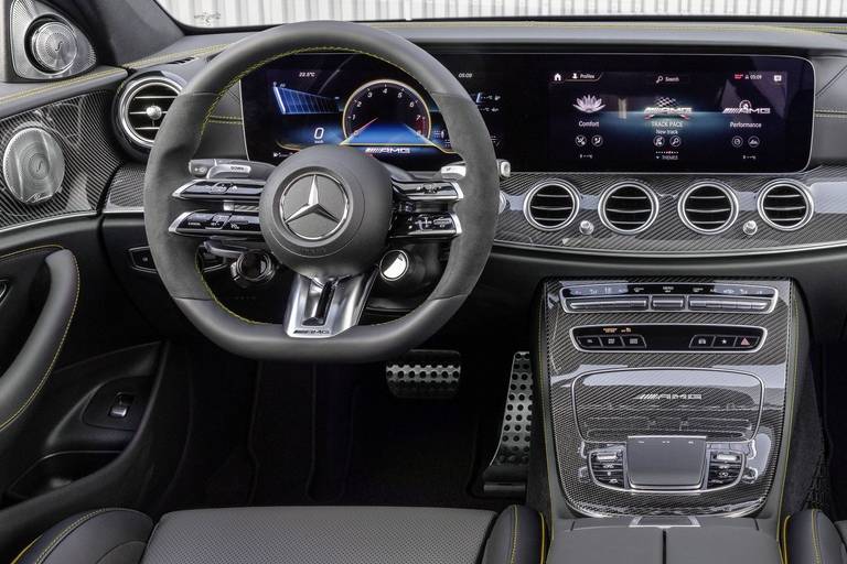 Mercedes-AMG-E-63-2020-Interieur