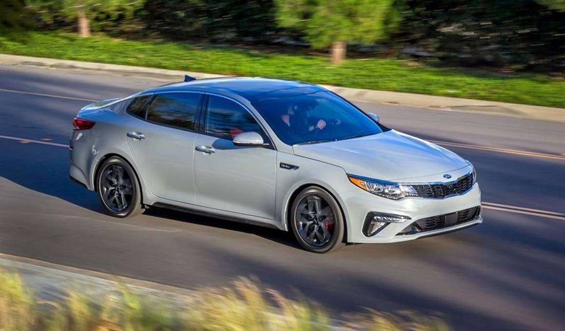 31EEMRXGIpV42CjpTey3LI-23a9aa09005aa51f6dad7c901bd17549-kia-optima-side-1100