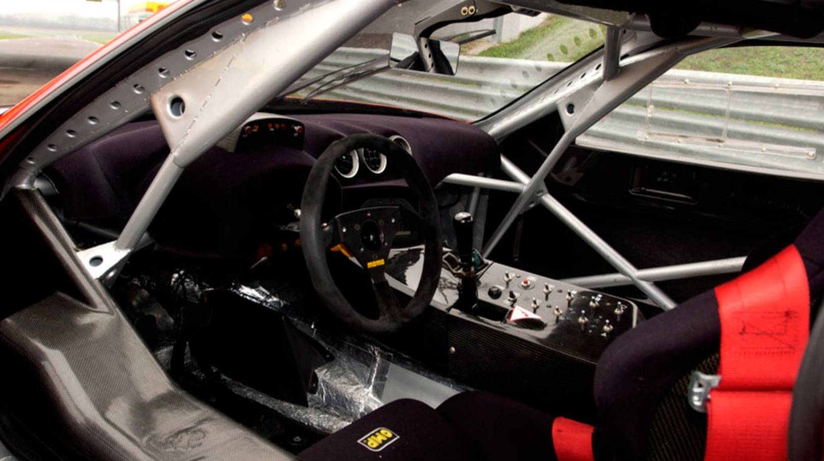 ferrari-575-interior