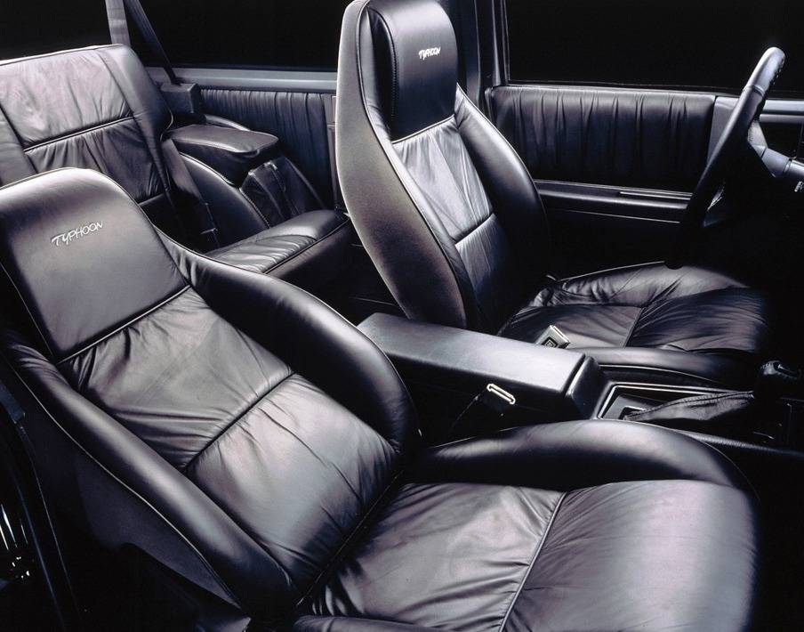 gmc-typhoon-interior