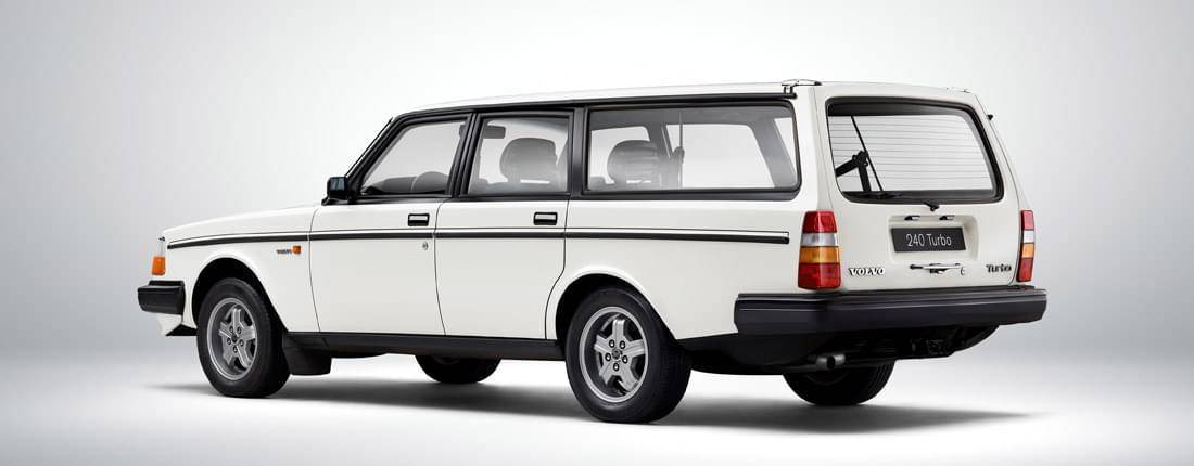 45A4duehqmrtDTJPhkI184-bea6db11880ff529d150209fffd2c7b9-volvo-245-l-03-1100