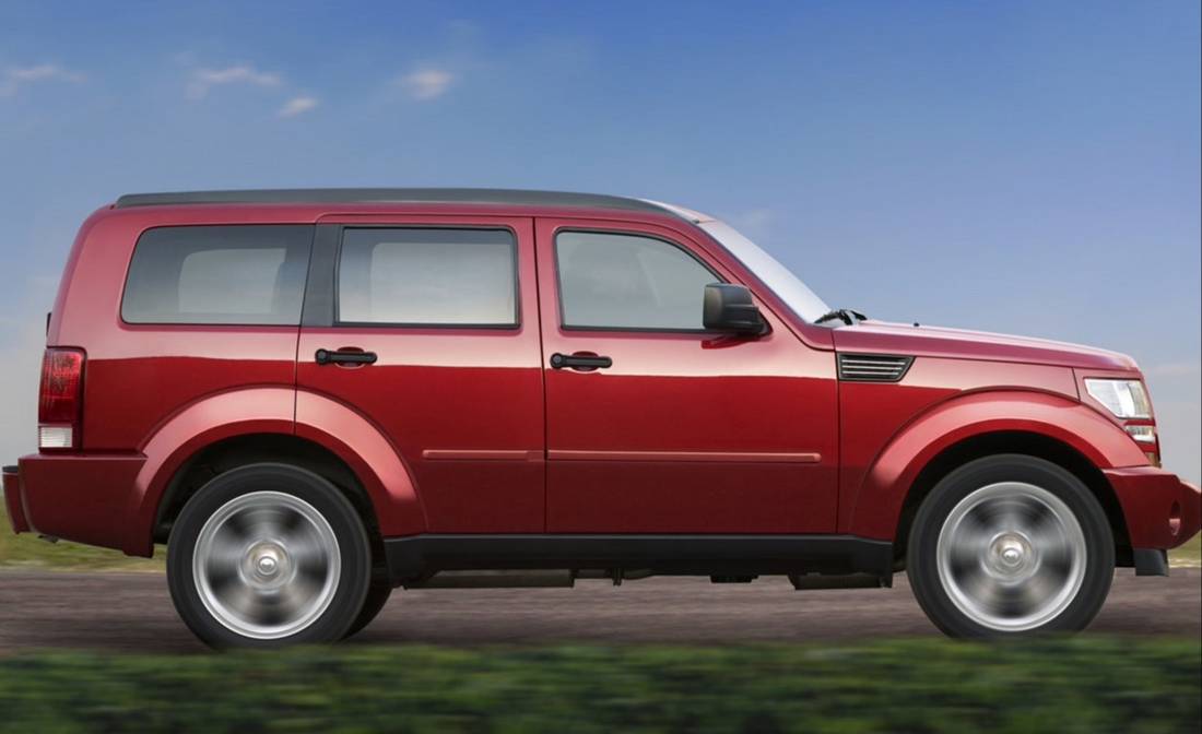 Dodge-Nitro-RT-Side