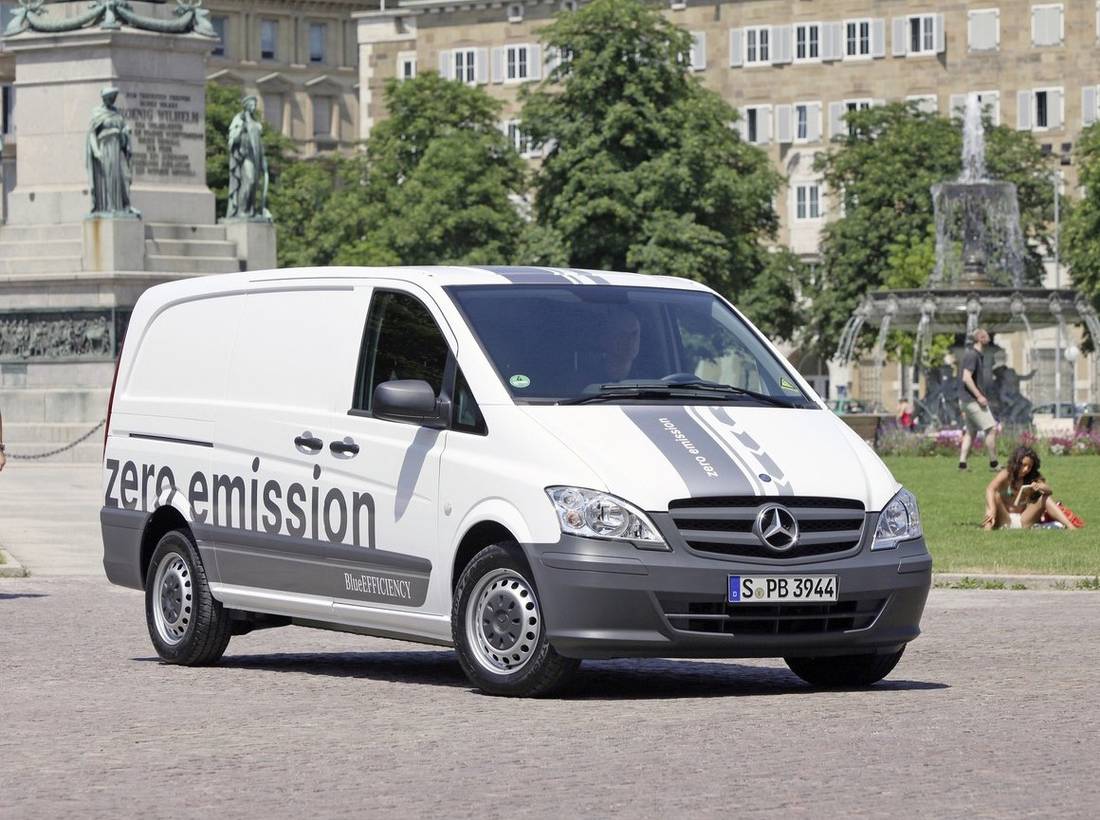 mercedes-benz-e-vito-front