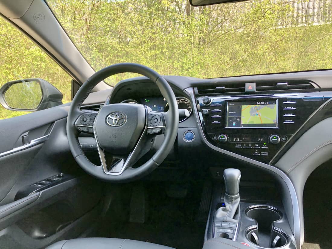 Toyota Camry Hybrid 2020 Int Cockpit