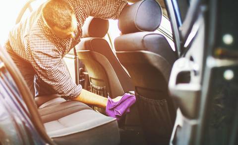Auto-Innenraum reinigen: Tipps zur Innenraumpflege - AutoScout24