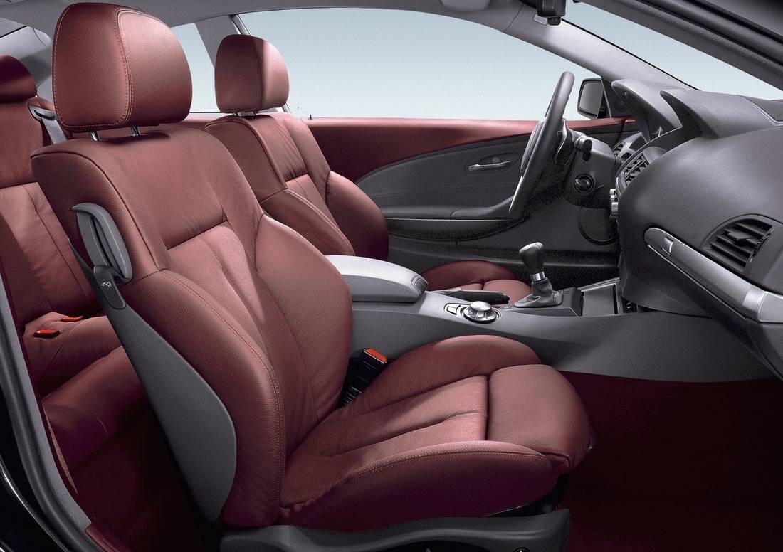 BMW-645Ci-2004 interior 2