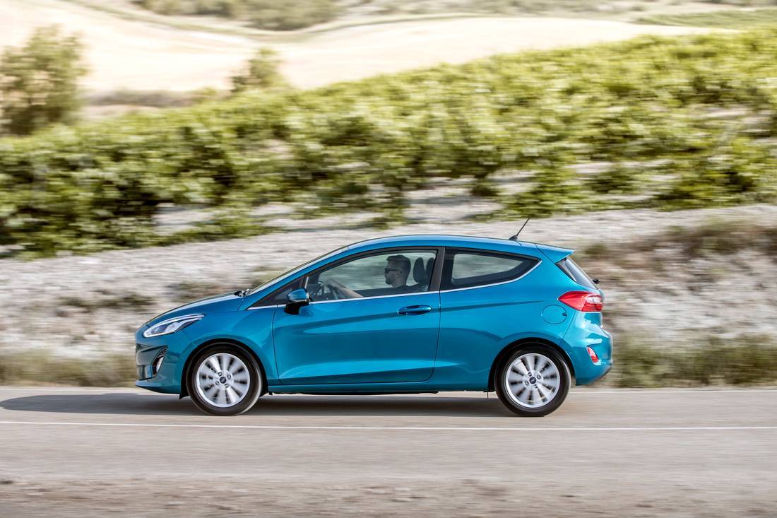 4ild1TjGXIpdwjjGPkXBKu-f52288b1cfb35c82216529d0b1b7cf93-102_Ford_Fiesta_Titanium-1100