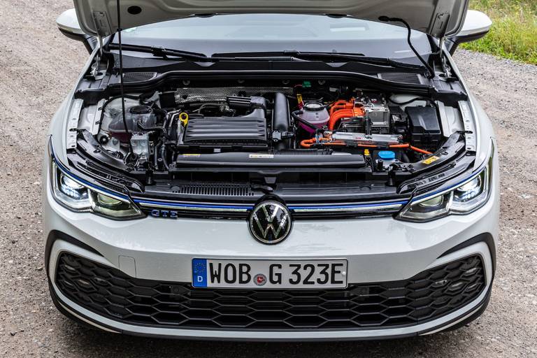 Golf-8-GTE-Engine