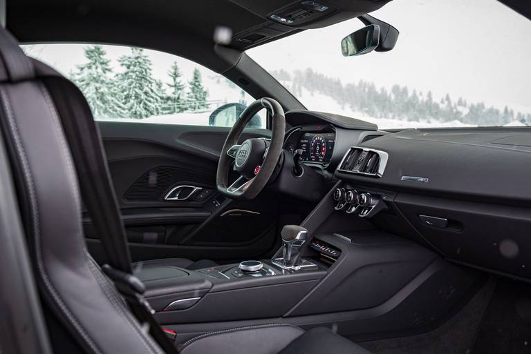 Audi-R8-RWD-2021-Interieur