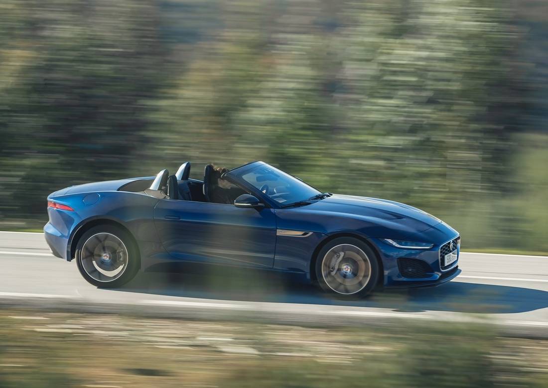 jaguar-f-type-cabrio-blue-side