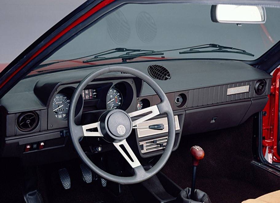 alfa-romeo-alfasud-interior