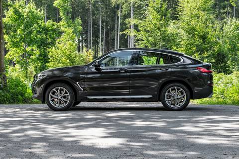 Schräger Bayer: Der BMW X4 xDrive20d im Test 