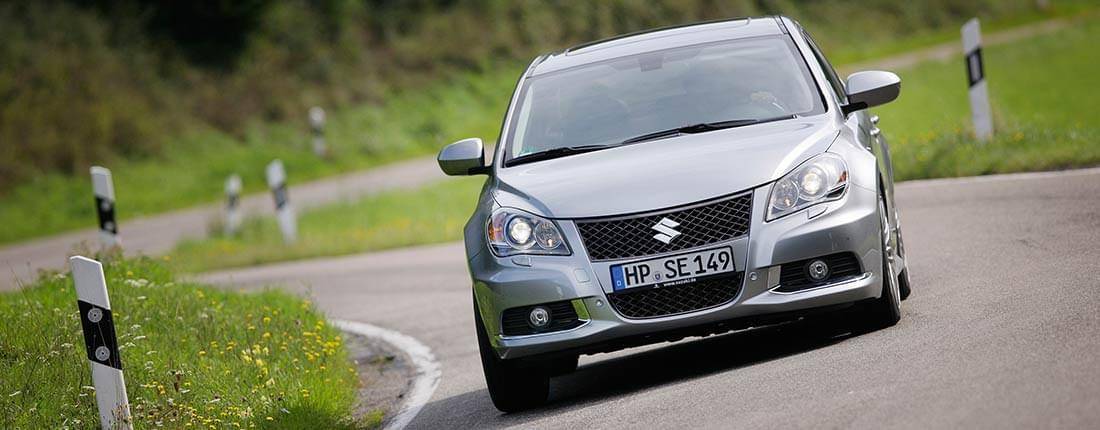 7ztvr1wxwcx5NYiYoValdP-31d6ab5e5e8b193b24f41a237d4570e6-suzuki-kizashi-l-02-1100