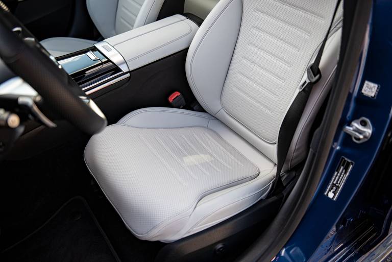 Mercedes-Benz-C-300-d-T-Modell-Interieur-Seats