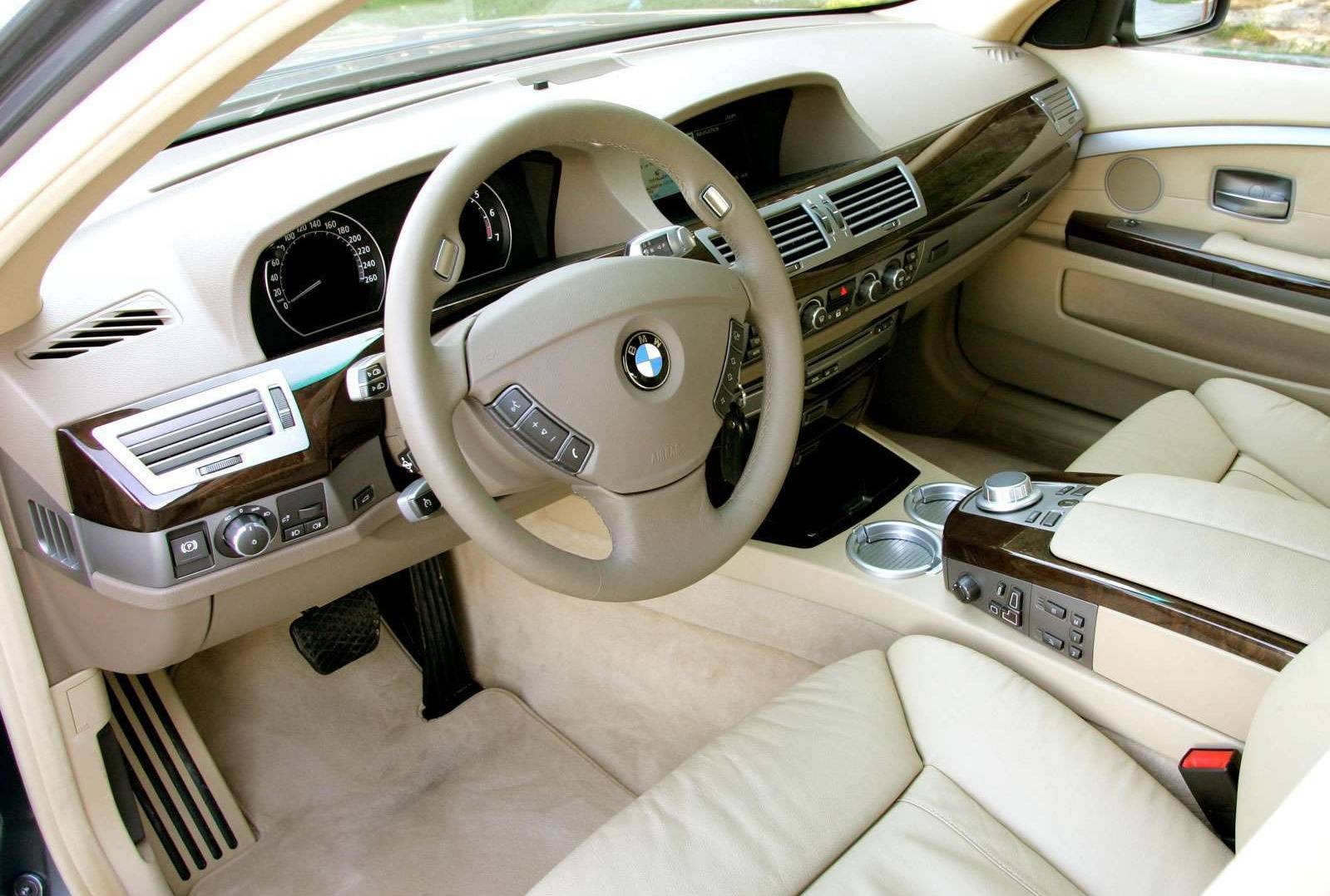 bmw-750i-interieur