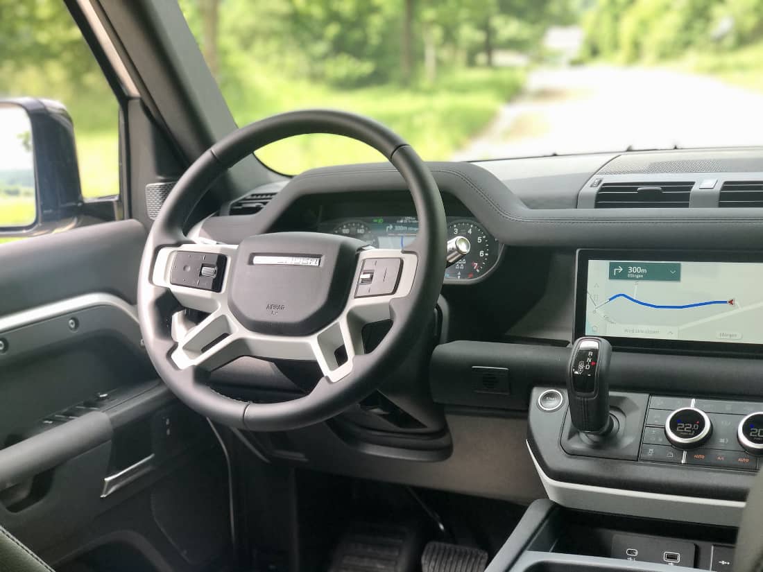 Land Rover Defender 110 2020 Int Cockpit