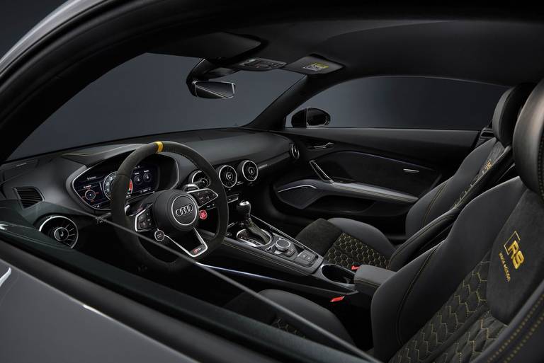 Audi-TT-iconic-2023-Interieur