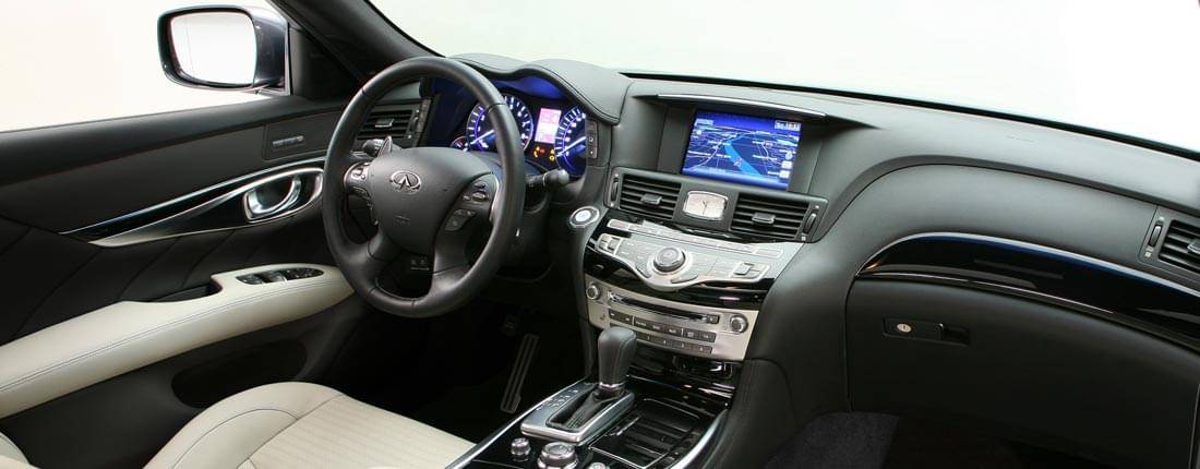 infiniti-m37-l-02
