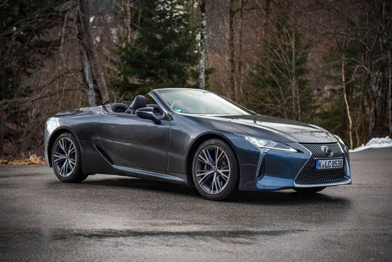 Lexus-LC-500-Cabrio-Front-Side